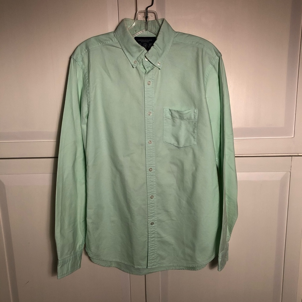 American Eagle Outfitters Slim Fit Button Down